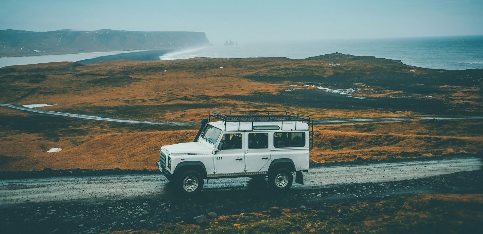 tim-trad-CLm3pWXrS9Q-unsplash
